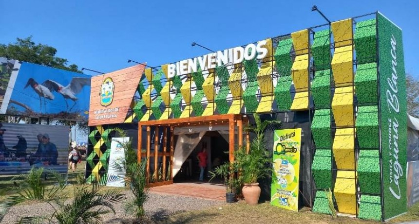 Fiesta Nacional del Pomelo: Alrededor de 500 expositores muestran sus producciones
