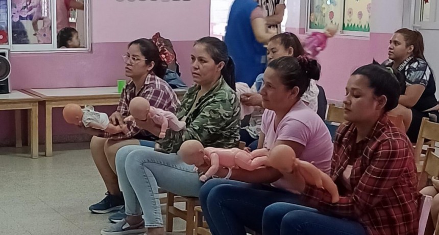 Realizan talleres de RCP en Centros de Desarrollo Infantil