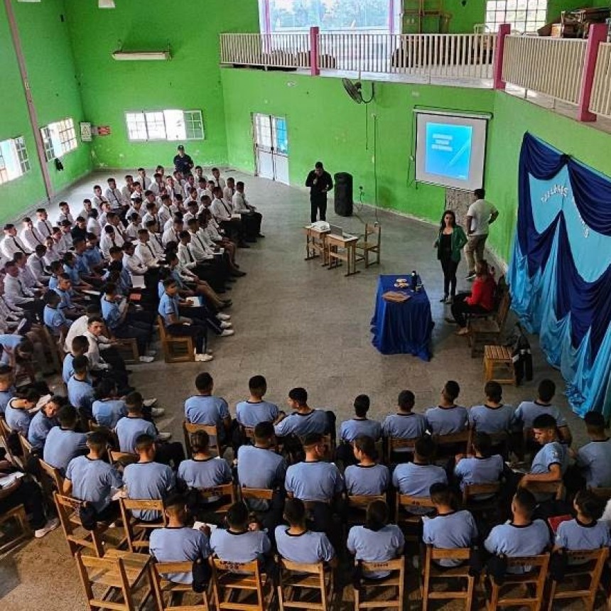 Ciclo de capacitación y socialización de los servicios del Ministerio de la Comunidad para aspirantes del IFCPS