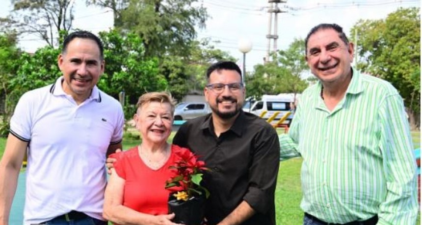 Con la compañía del intendente Jofré, jubilados disfrutaron de un agasajo en su día