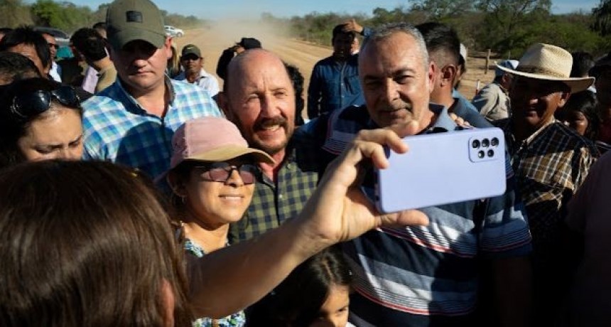 “El 26 de octubre tenemos que llenar las urnas de votos azules para tener un Congreso que defienda los intereses del país”