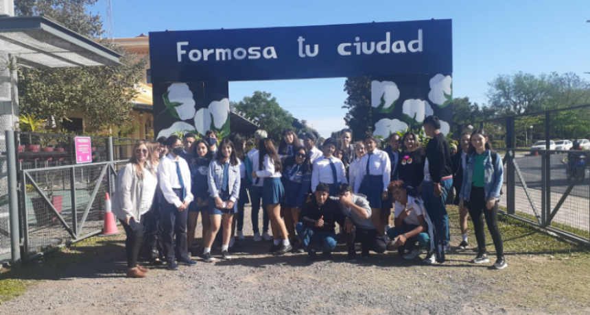 Estudiantes de la EPES N&ordm; 91 realizaron una visita guiada por la ciudad en el marco del programa &ldquo;Turistas por un D&iacute;a&rdquo;