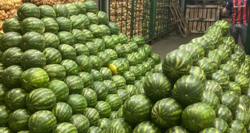 Se entregaron 250 mil kilos de sand&iacute;as en la primera semana de primicias