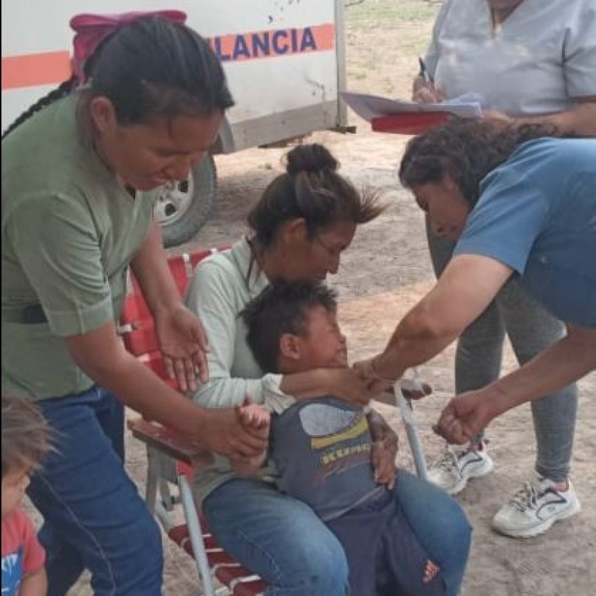 Ni&ntilde;os y ni&ntilde;as de Bartolom&eacute; de las Casas recibieron en sus casas las vacunas adicionales contra el sarampi&oacute;n, rubeola, paperas y poliomielitis