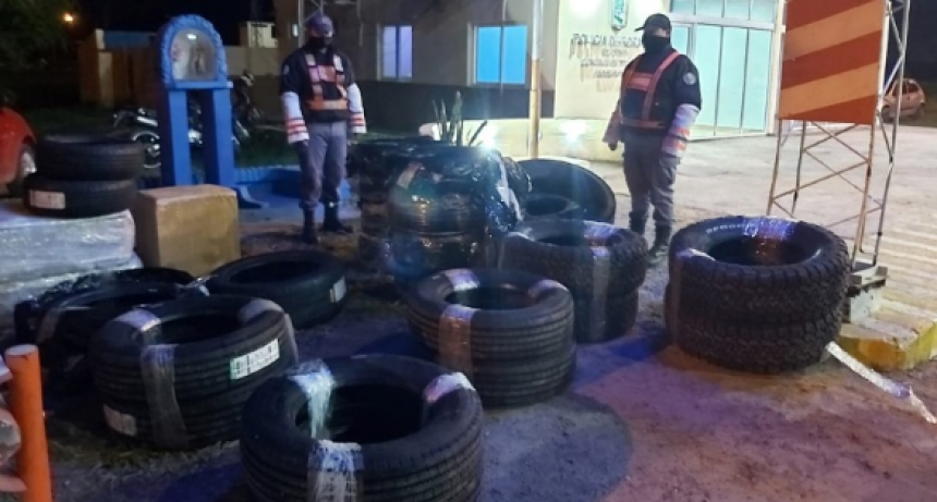 La polic&iacute;a secuestro 20 neum&aacute;ticos. En lo que va del a&ntilde;o ya son mas de 550 cubiertas incautadas
