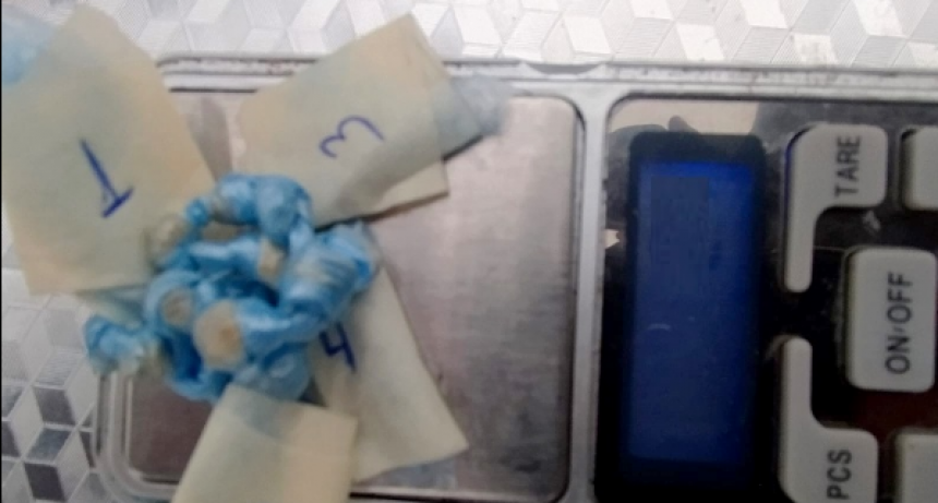 La Polic&iacute;a aprehendi&oacute; a cinco sujetos y secuestr&oacute; m&aacute;s de 50 envoltorios con coca&iacute;na en Clorinda