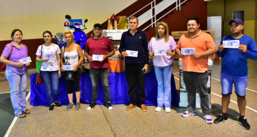 Festejar&aacute;n el d&iacute;a de la madre en el polideportivo La Paz