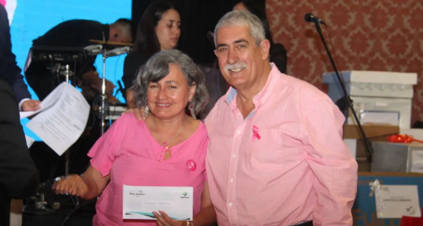 El Concejal Cacho Garcia asisti&oacute; al evento Cena Rosa 