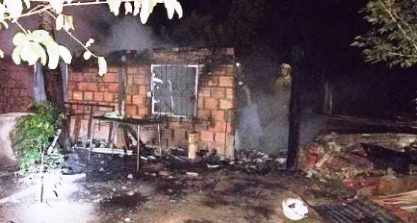 Un hombre de 69 a&ntilde;os termin&oacute; con quemaduras en su cuerpo tras el incendio de su vivienda