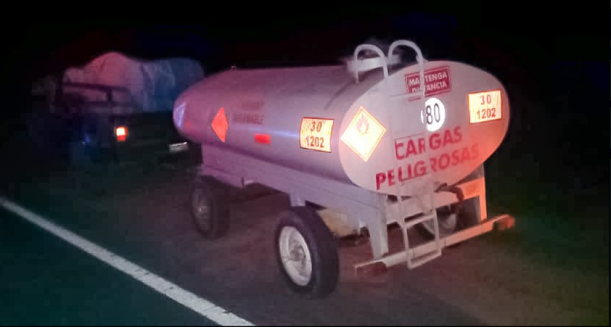 Secuestran 5.000 mil litros de combustible, una camioneta y un tanque cisterna en Naineck
