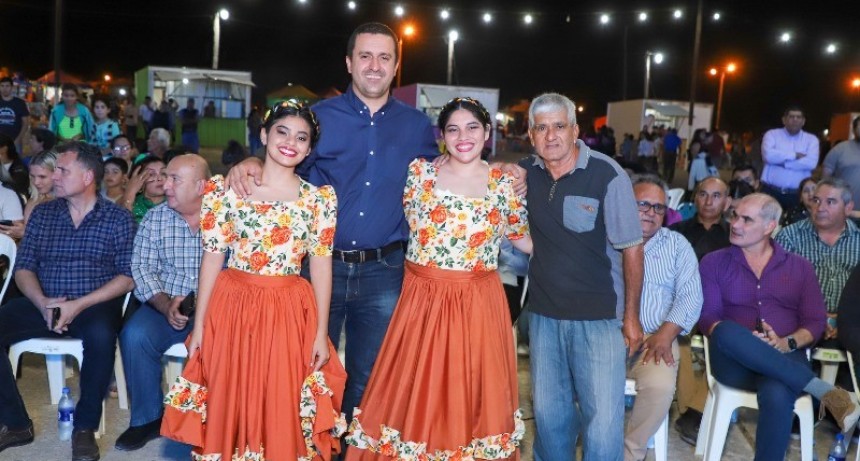 Vicegobernador acompañó festejos por aniversario de Laguna Yema