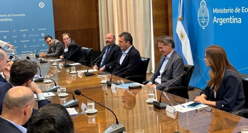 Acueducto del Norte: Insfrán presente en importante reunión con organismos internacionales de crédito