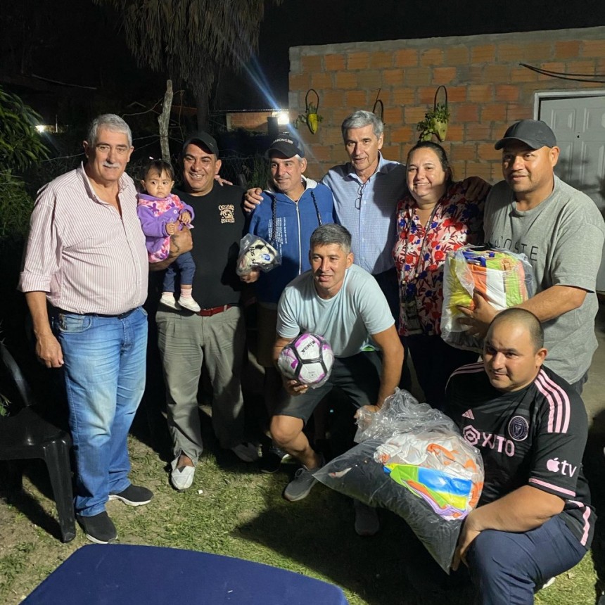Encuentro entre dirigentes y vecinos