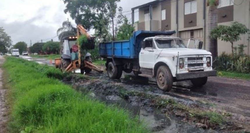 La Municipalidad acentuó trabajos para el mantenimiento de desagües pluviales en la ciudad