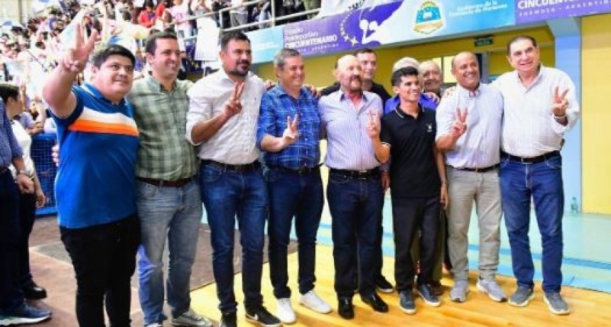 En el Día de la Lealtad, intendentes respaldaron la gestión del gobernador Insfrán y al Modelo Formoseño