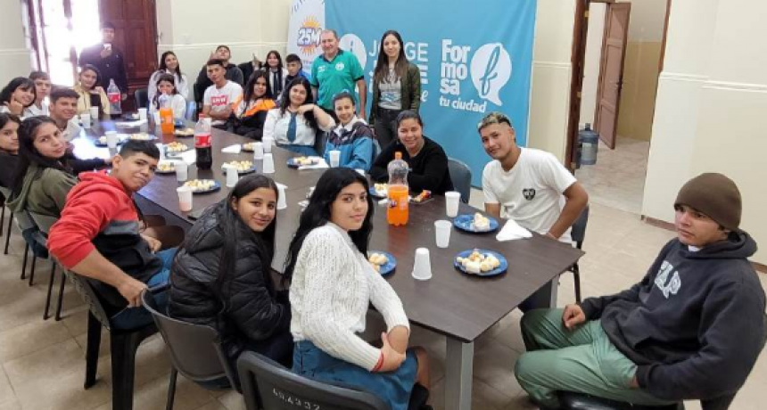 Estudiantes de la EPES N&ordm; 91 realizaron una visita guiada por la ciudad en el marco del programa &ldquo;Turistas por un D&iacute;a&rdquo;