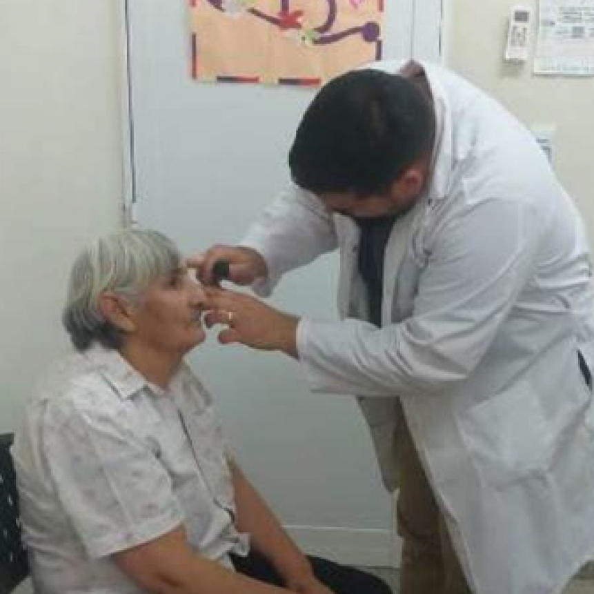 Siguen las atenciones oftalmol&oacute;gicas gratuitas para vecinos del centro oeste provincial