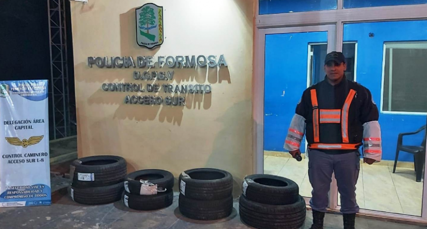 La Polic&iacute;a secuestr&oacute; un importante cargamento de cubiertas