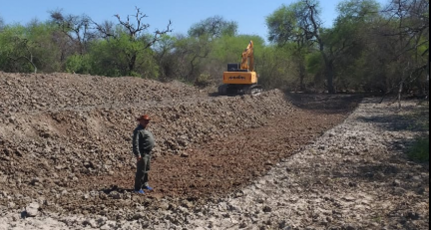 Adolfo P&eacute;rez detall&oacute; que a buen ritmo avanzan obras en Pozo de Maza
