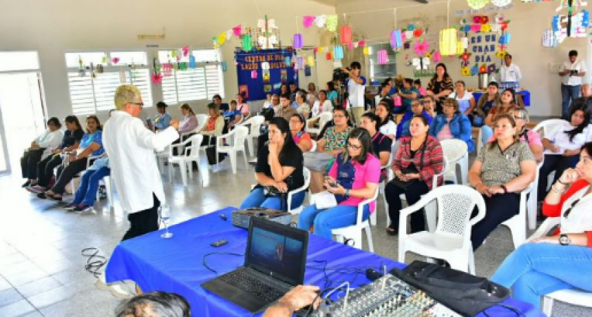 Se llev&oacute; a cabo una conferencia sobre sexualidad en personas con discapacidad