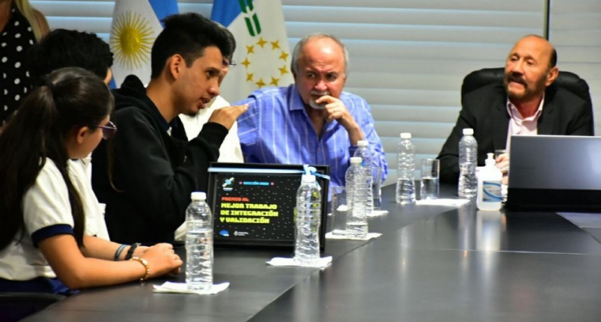 Estudiantes de la EPET N&deg;3 de Piran&eacute; fueron recibidos por gobernador Insfr&aacute;n
