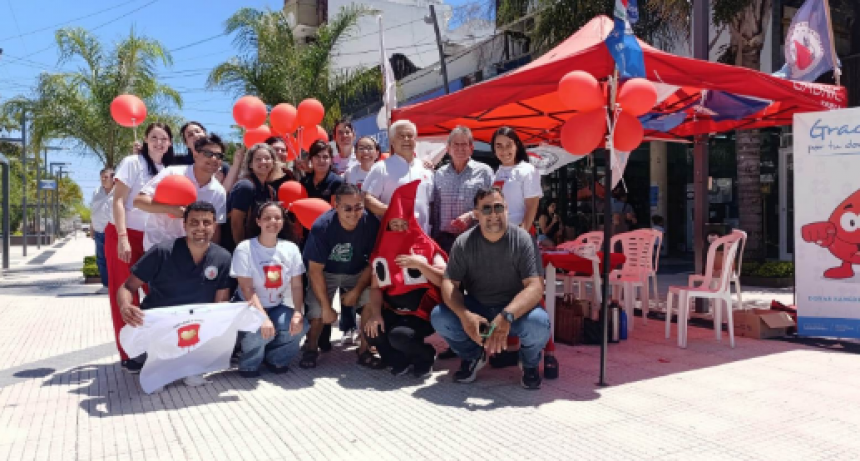 Día del Donante Voluntario de Sangre: Se desplegaron actividades de concientización en la peatonal capitalina