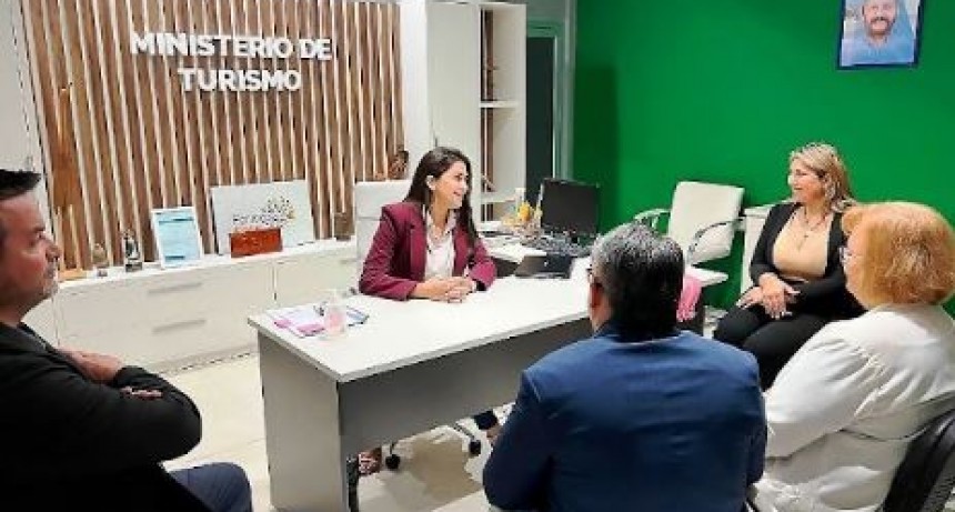 Se firmó un convenio de cooperación para fortalecer el trabajo con las agencias de viajes