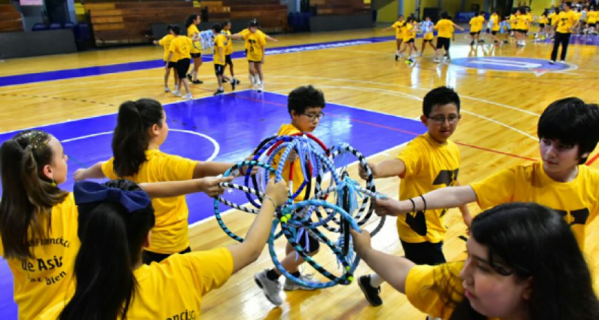 La Coordinaci&oacute;n de Educaci&oacute;n F&iacute;sica realiz&oacute; la Gala Gimn&aacute;stica de fin de a&ntilde;o
