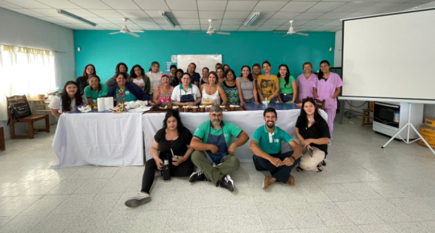 Brindaron taller sobre panader&iacute;a navide&ntilde;a a beneficiarias del programa &ldquo;Acompa&ntilde;ar&rdquo;