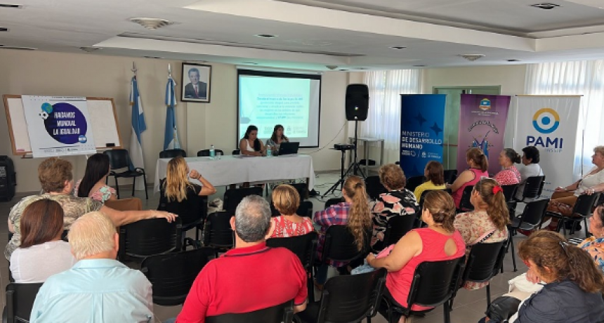 La Secretaría de la Mujer llevó a cabo una capacitación sobre violencias en el PAMI
