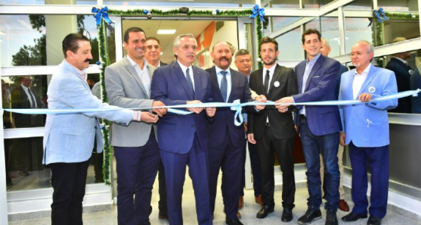El Presidente Fernández inauguró con Insfrán el Centro de Medicina Nuclear y Radioterapia “ Pdte. Dr. Néstor Kirchner”