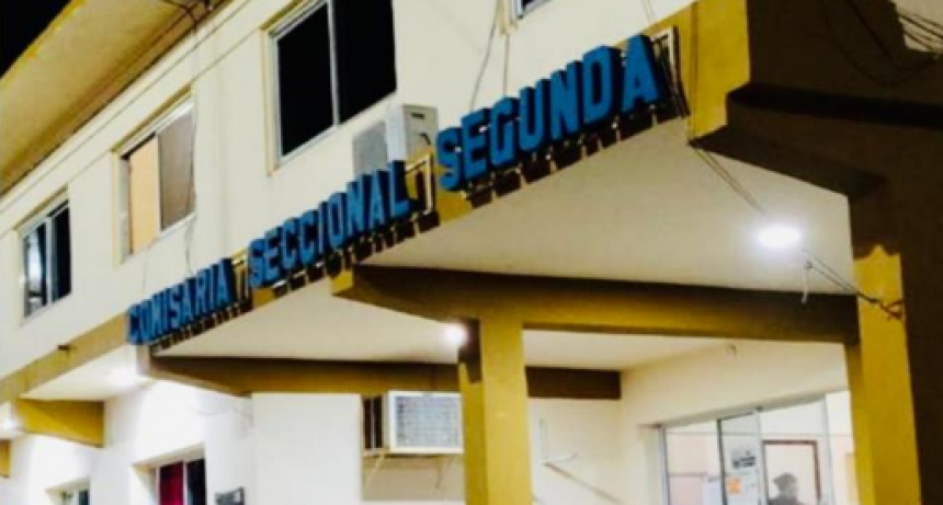 Un motociclista chocó a una mujer que estaba caminando en el barrio La Pilar