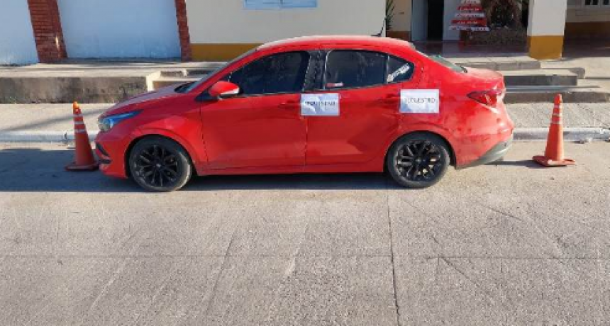 Secuestran un auto que llevaba 259 kilos de carne vacuna; el conductor está prófugo