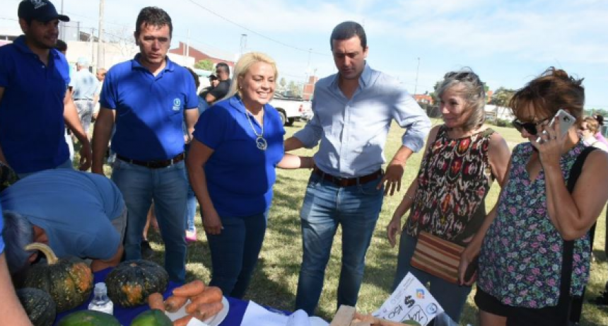 El vicegobernador Solís acompañó las exitosas ferias paipperas realizadas por Navidad