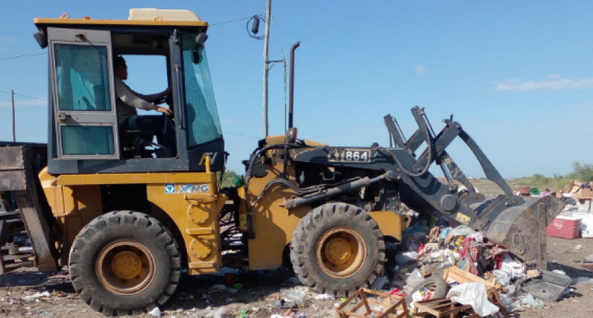 Cuadrillas comunales acentuaron operativos de recolección de residuos y no convencionales en diferentes barrios